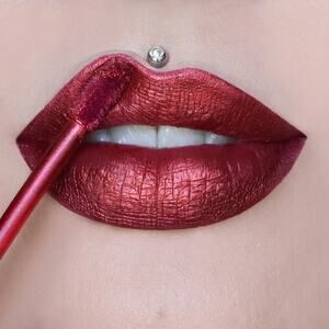 Jeffree Star Velour Liquid Lipstick - POINSETTIA
